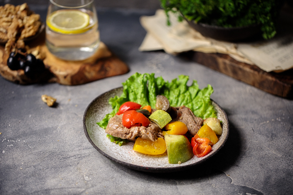 Баранина тушеная с овощами