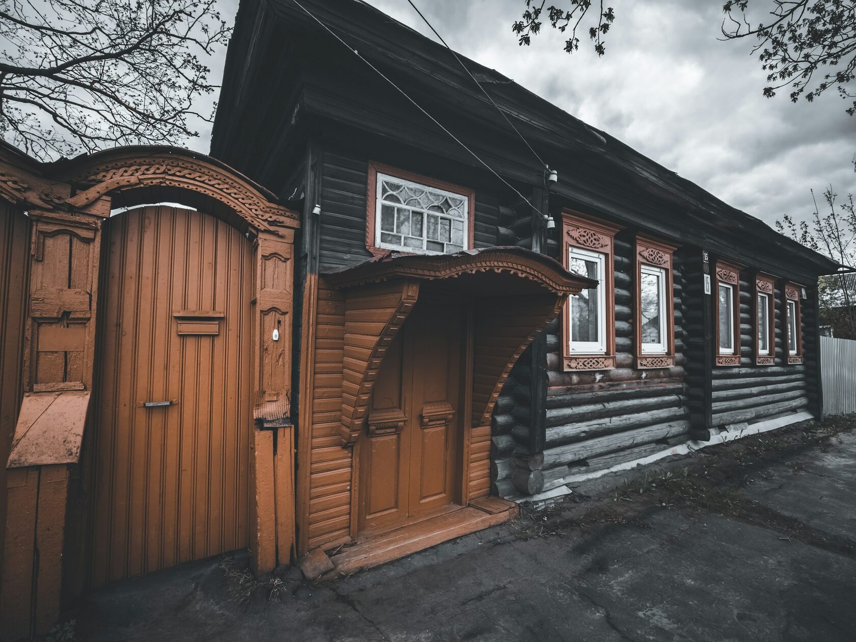Готовая баня из профилированного бруса с террасой
