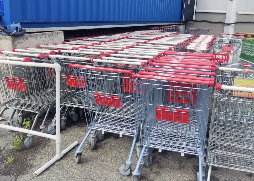 Тележки 180 литров б/у