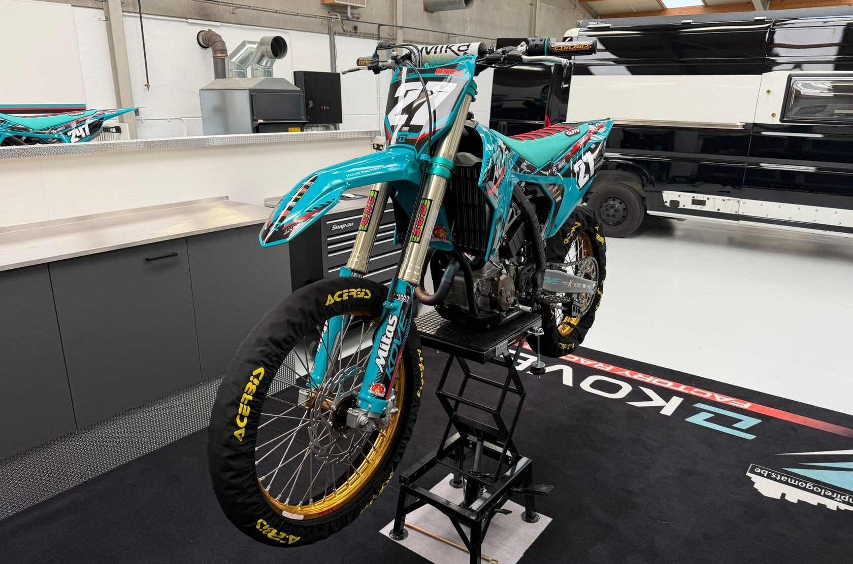 Интервью: Крис Миллс рассказывает о проекте Kove Factory Racing