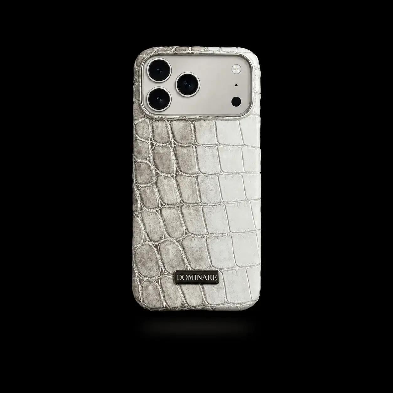 Светлый чехол DOMINARE INTEGRA Himalaya для iPhone с натуральным рисунком кожи крокодила
