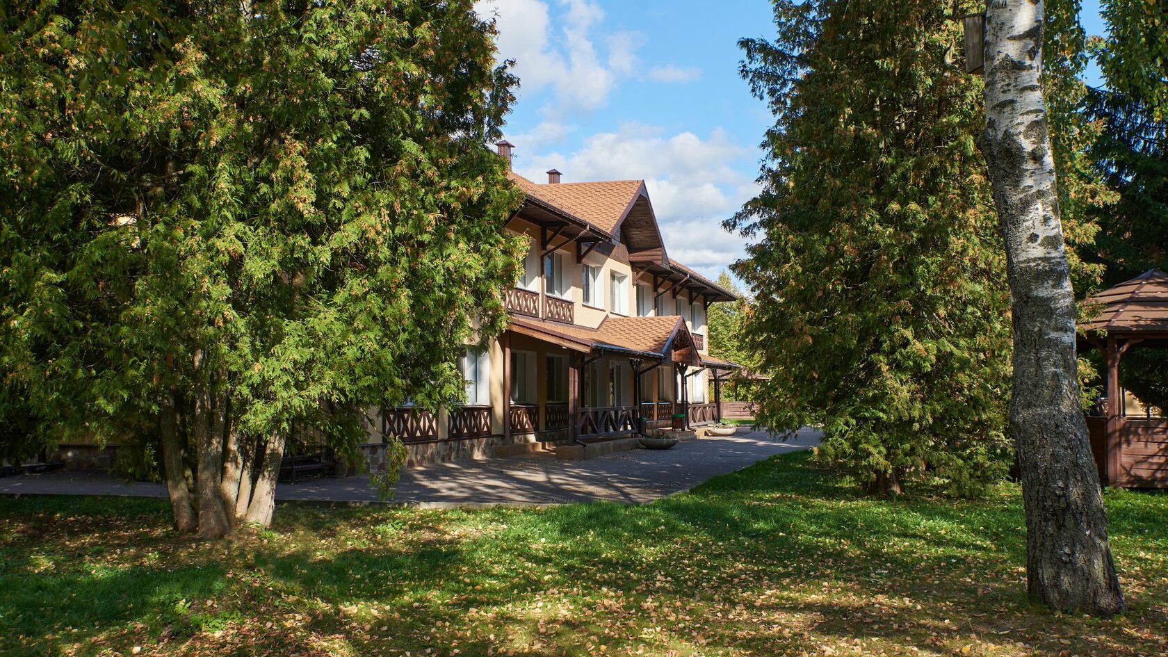 маренго. ретриты в подмосковье. ул подмосковная 66. , 8. подмосковная 6.