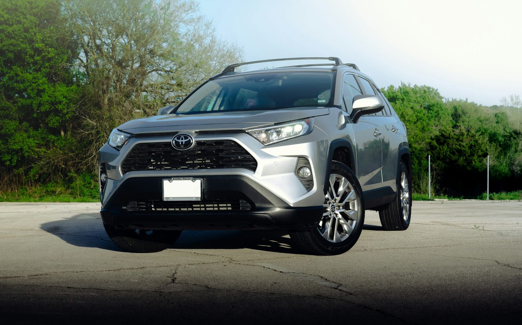 Toyota RAV4 Hybrid 2021 года