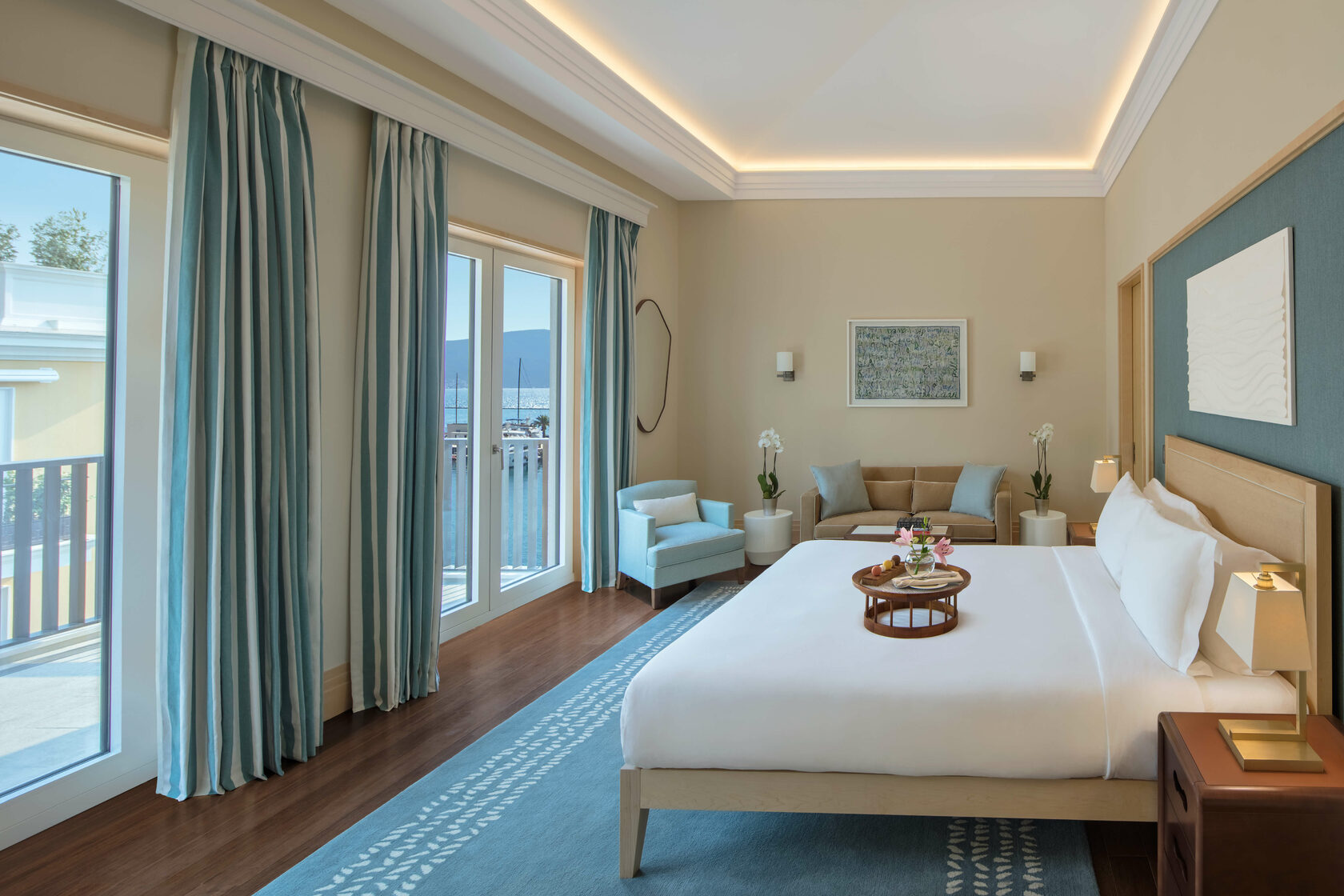 Отель Regent Porto Montenegro