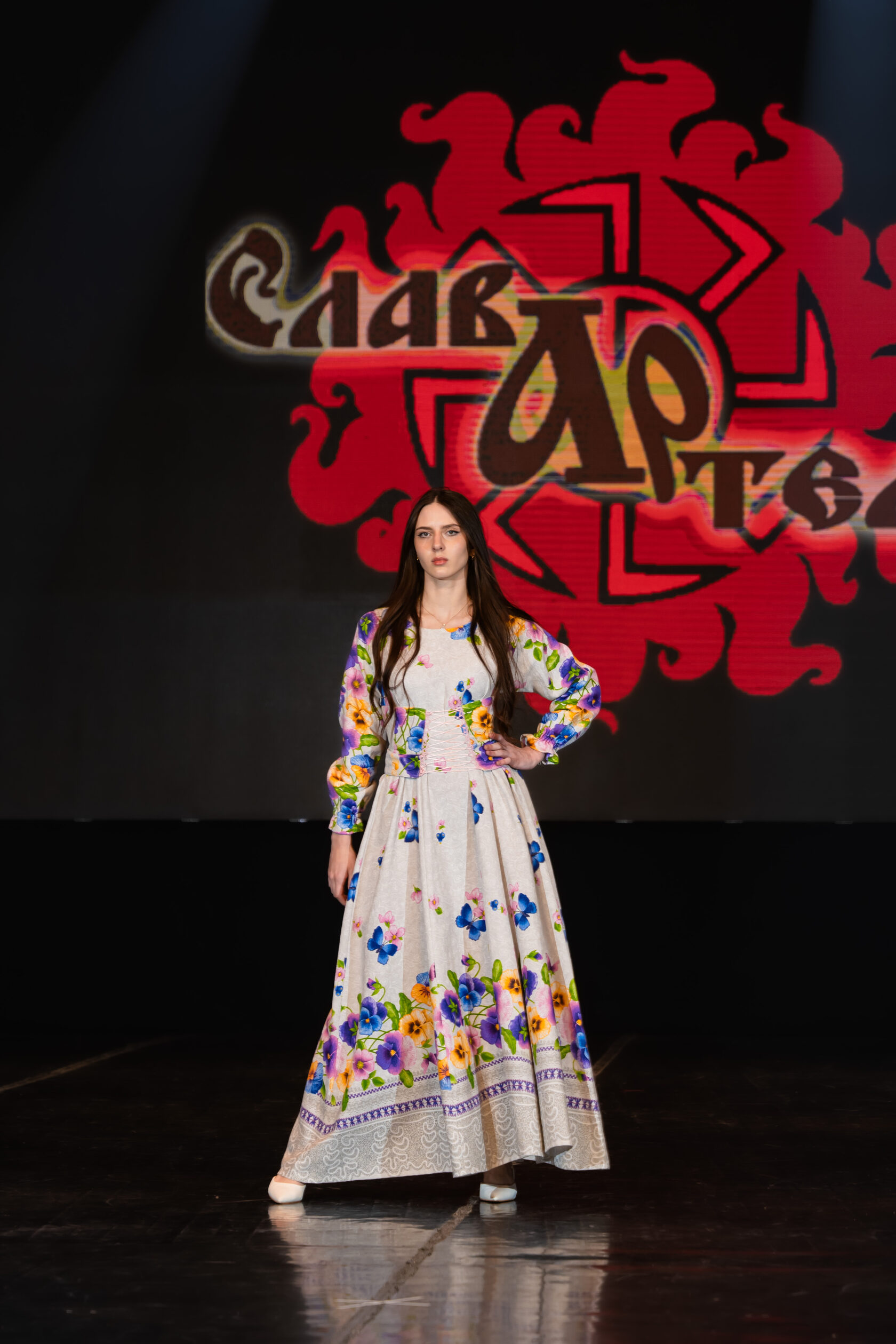 платье с цветами, платье с фиалками, хлопковое платье, славянский стиль, русский стиль, народная одежда, народная мода,