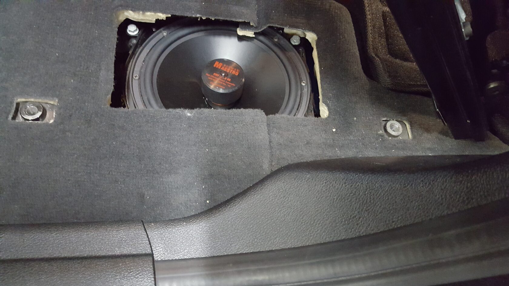 устанвока автозвука bmw x4 f26