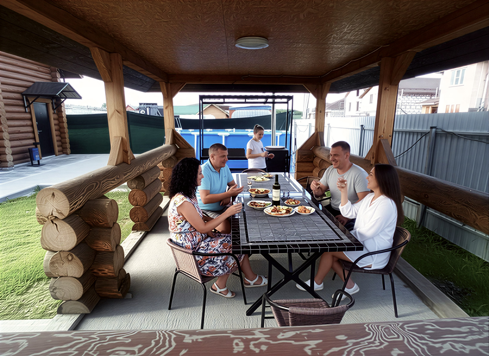 Баня с комнатой отдыха и мангалом