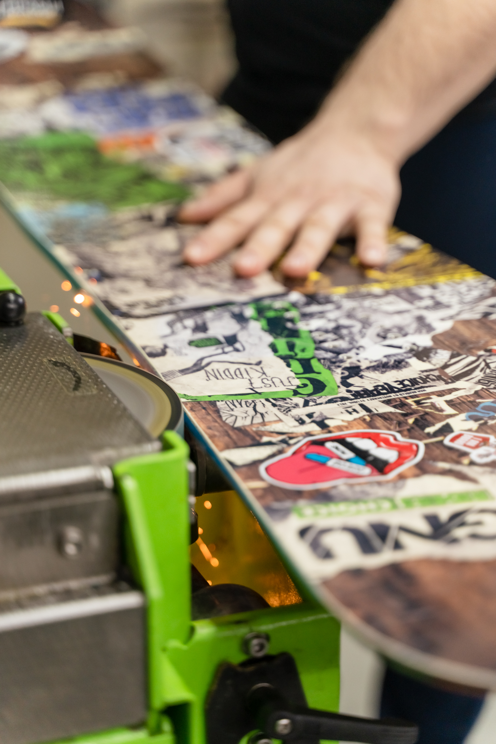 Сервис по ремонту сноубордов, горных и беговых лыж, коньков. Бутфитинг ...