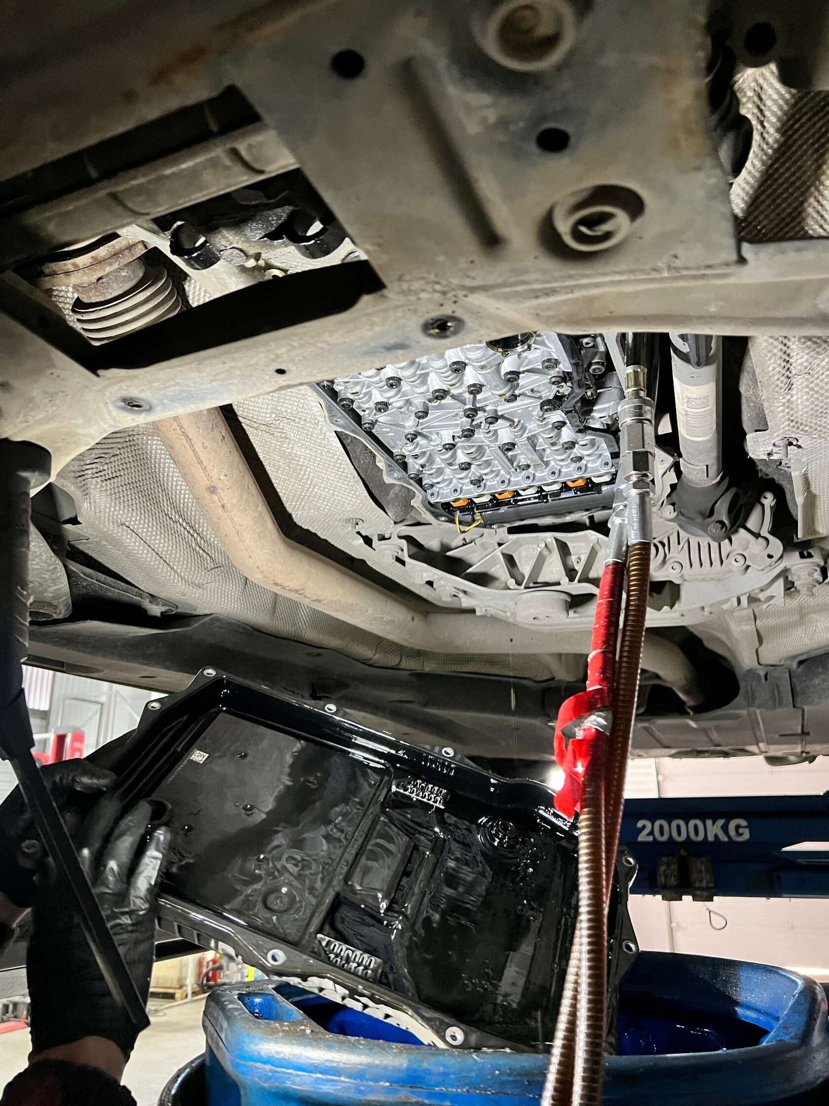 Демонтаж поддона АКПП ZF 8hp45