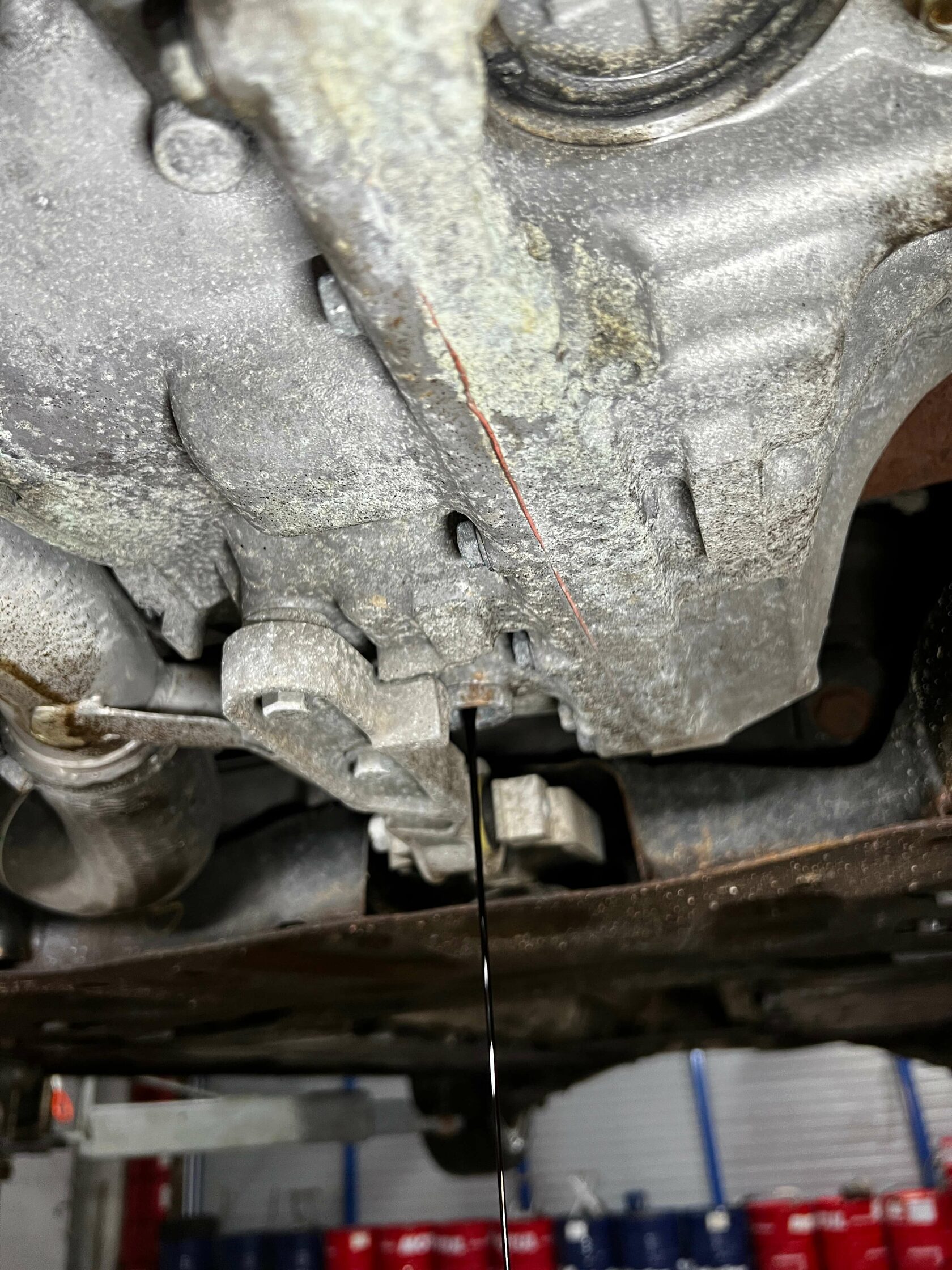 Слив масла из АКПП Volvo