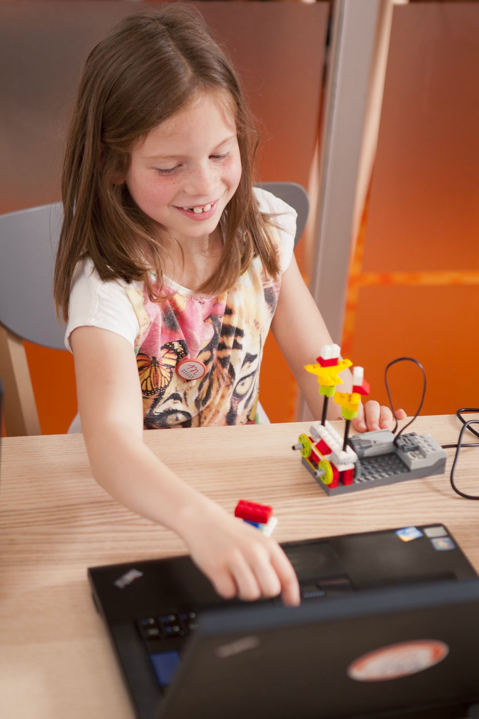 Ateliers De Code Informatique Pour Enfants Et Ados Avec Magic Makers