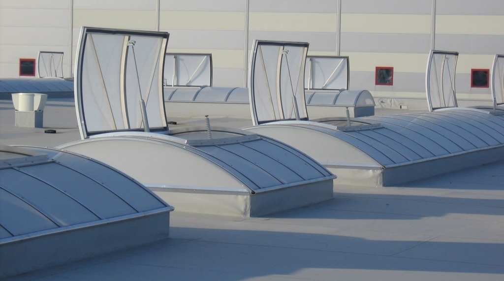 монтаж системы дымоудаления