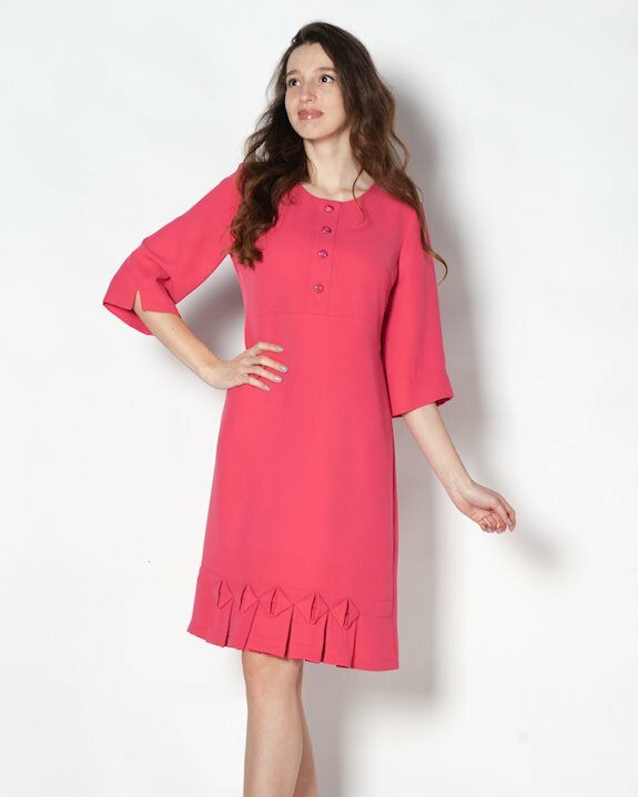 Атрактивна дамска рокля със среден ръкав в свеж цвят
