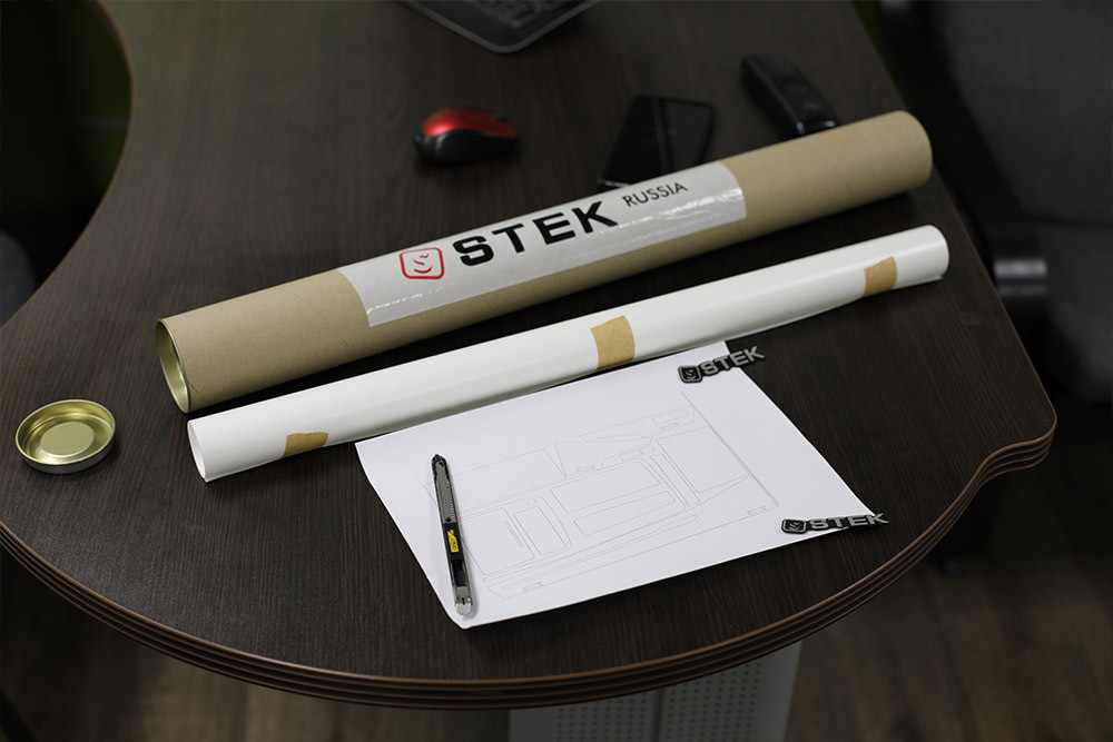 Оклейка салона автомобиля пленкой в Москве доступные цены