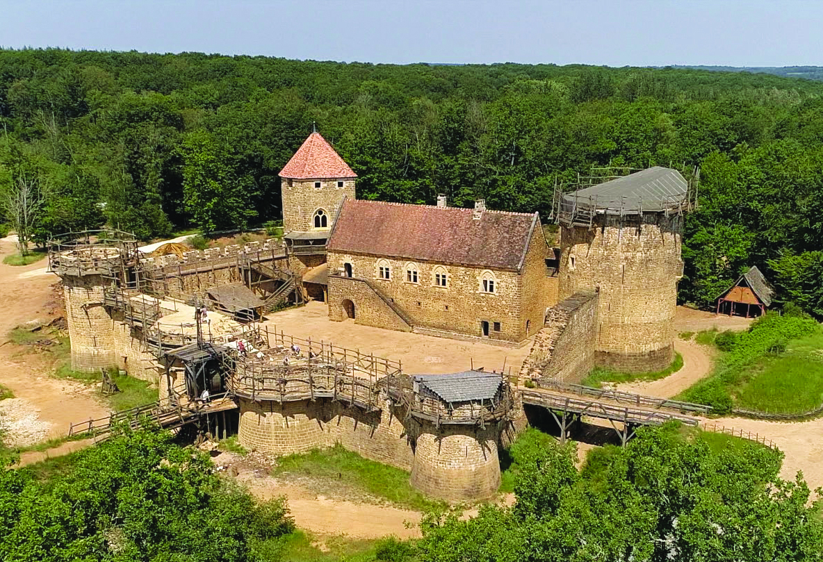 Guedelon : construction du château de Guedelon