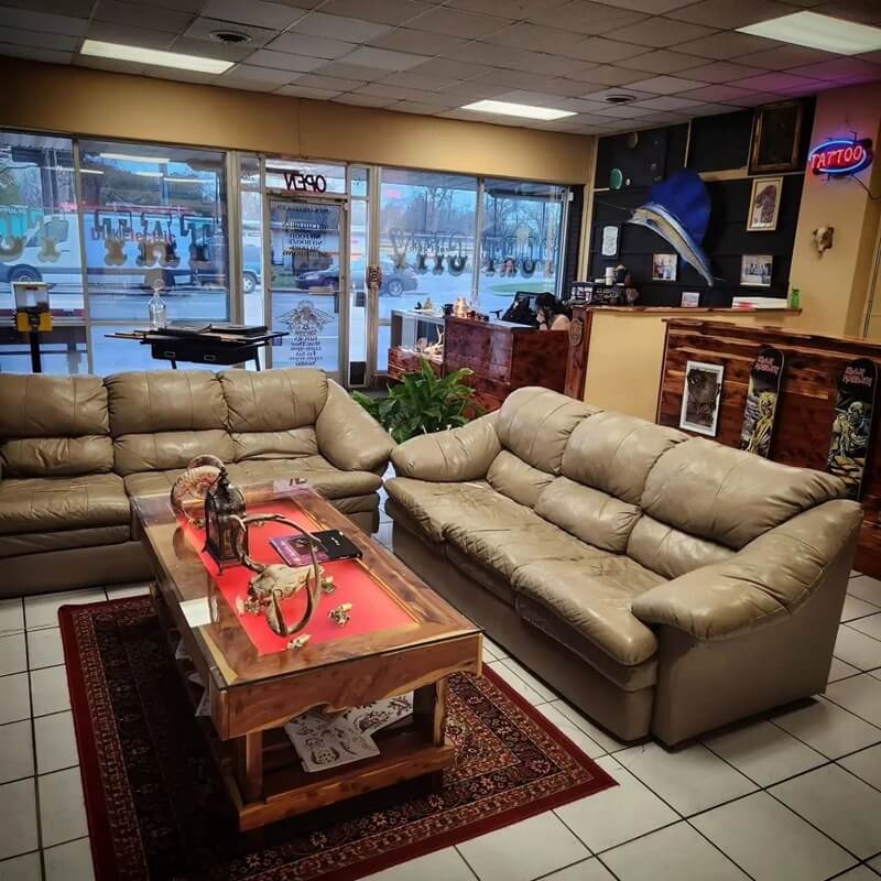 blog, Port City Tattoo lounge and reception area in Wilmington North Carolina, 512