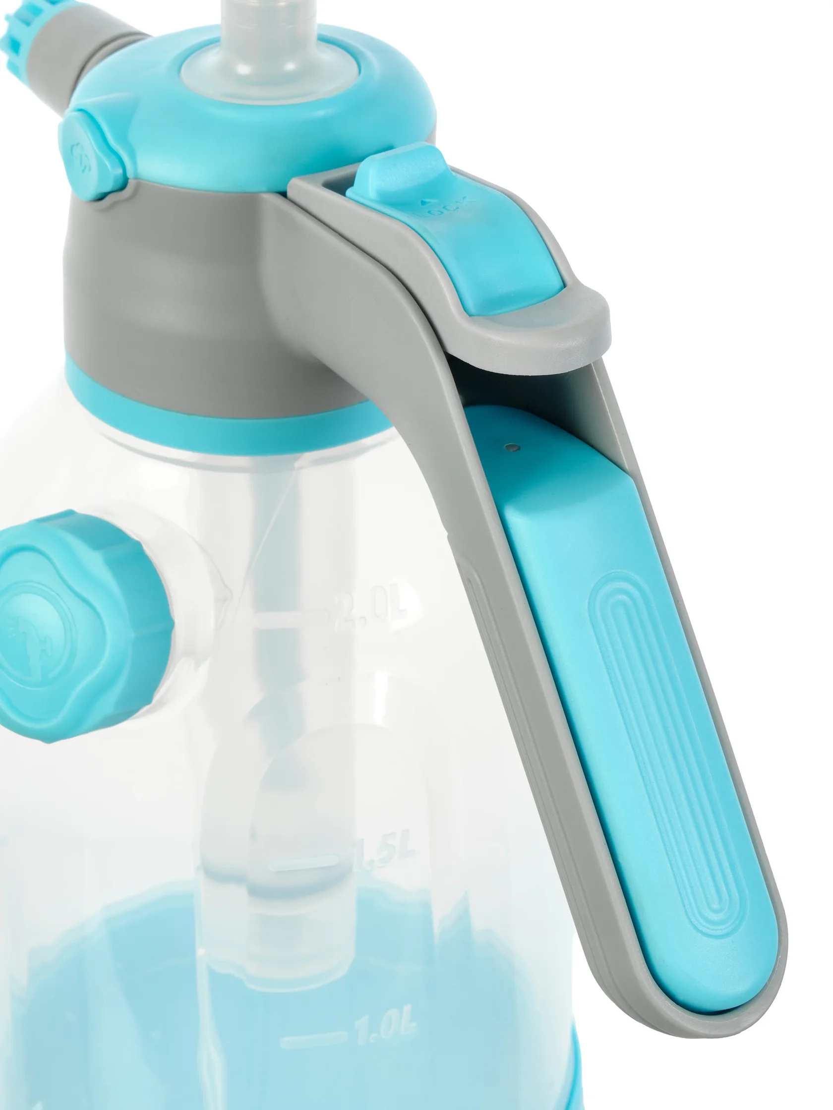 Пульверизатор на белом фоне