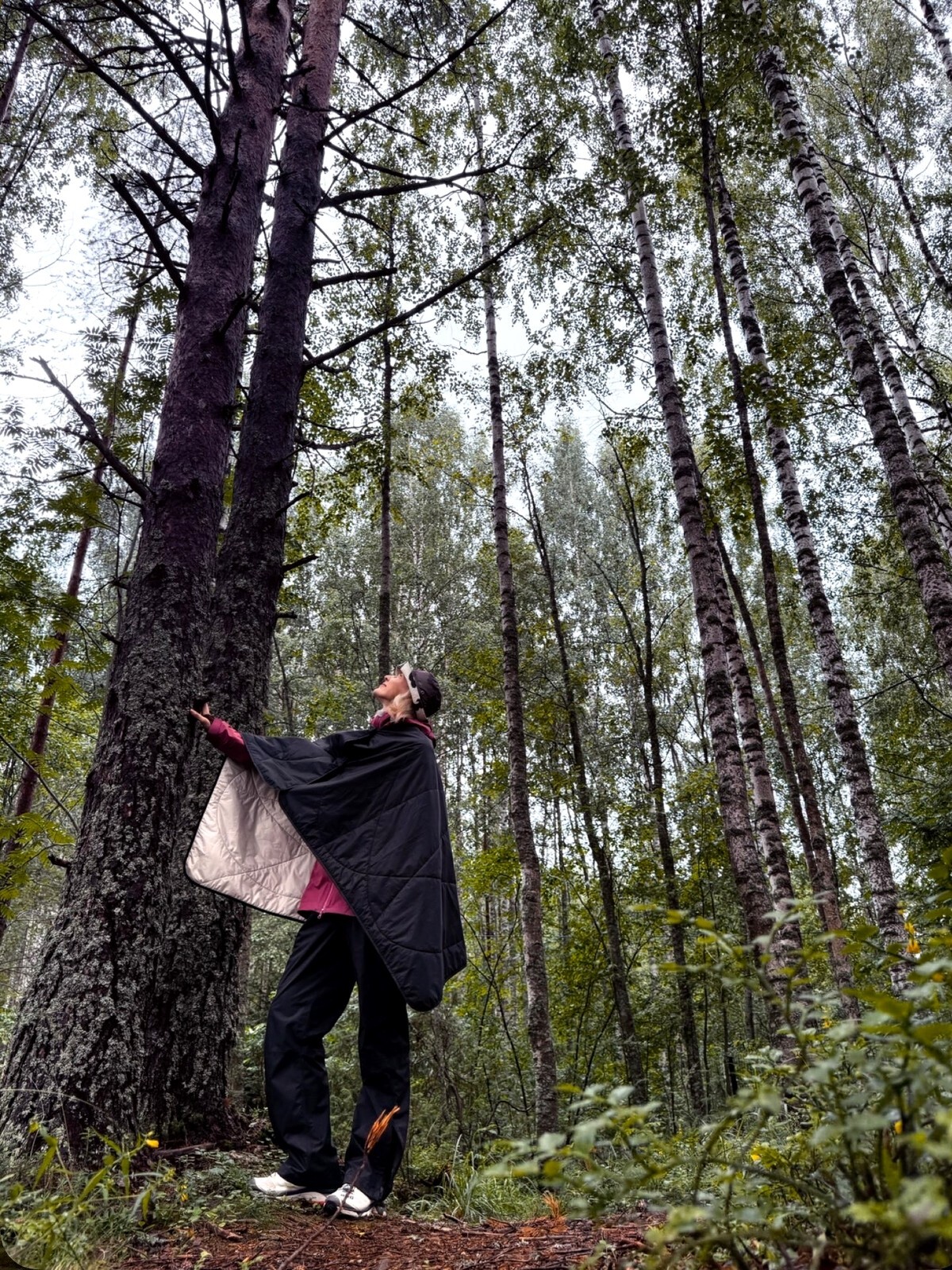 Krugozor Outdoor Blanket в формате Transformer Cape