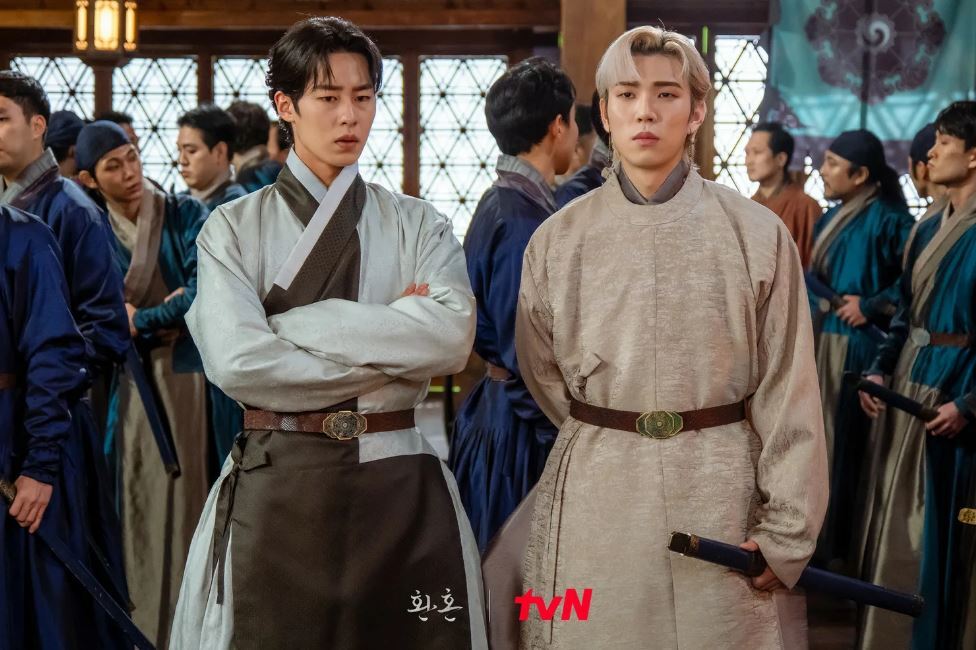 Кадр из этого хорошего сериала