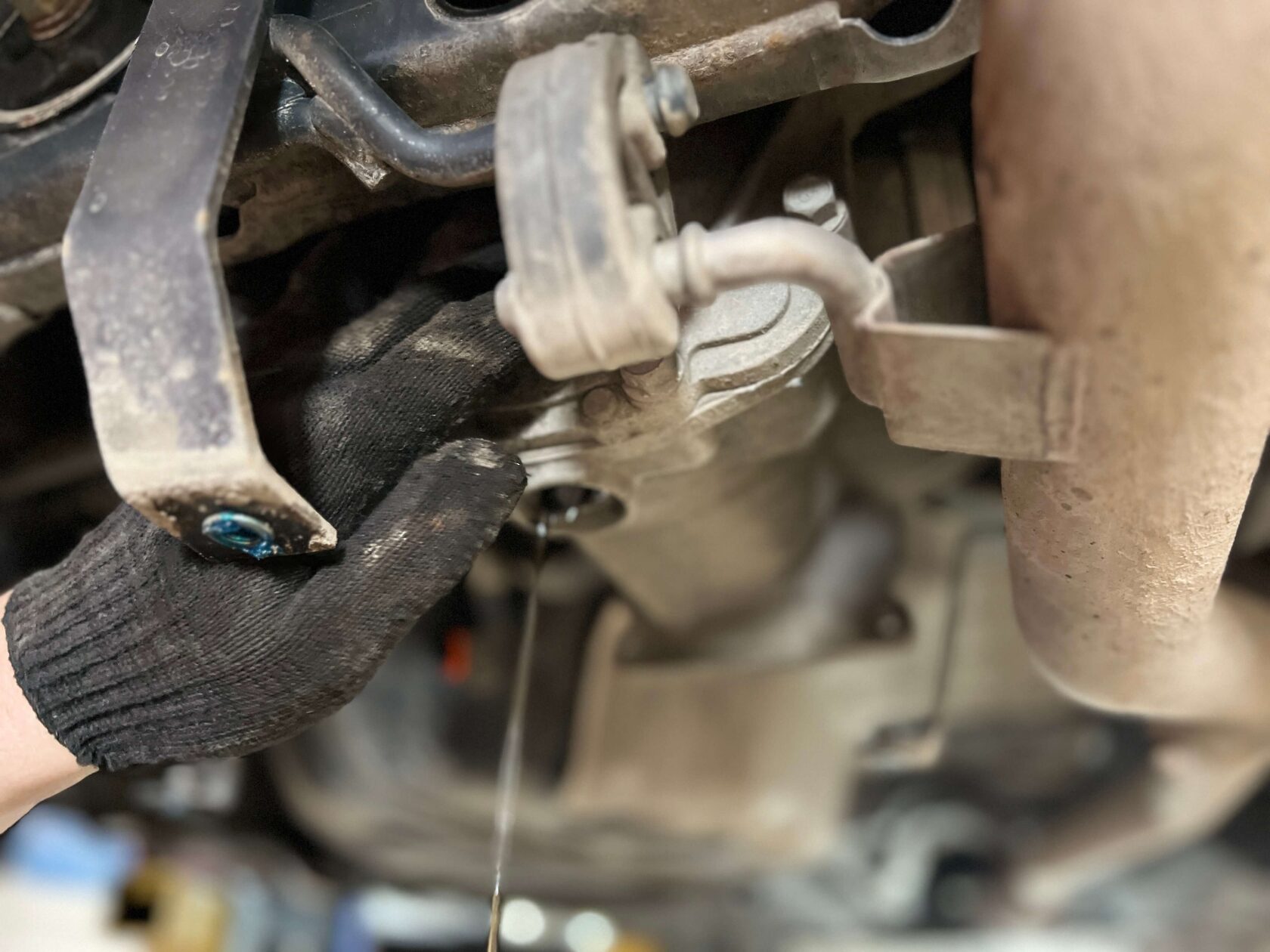 Слив масла задний редуктор