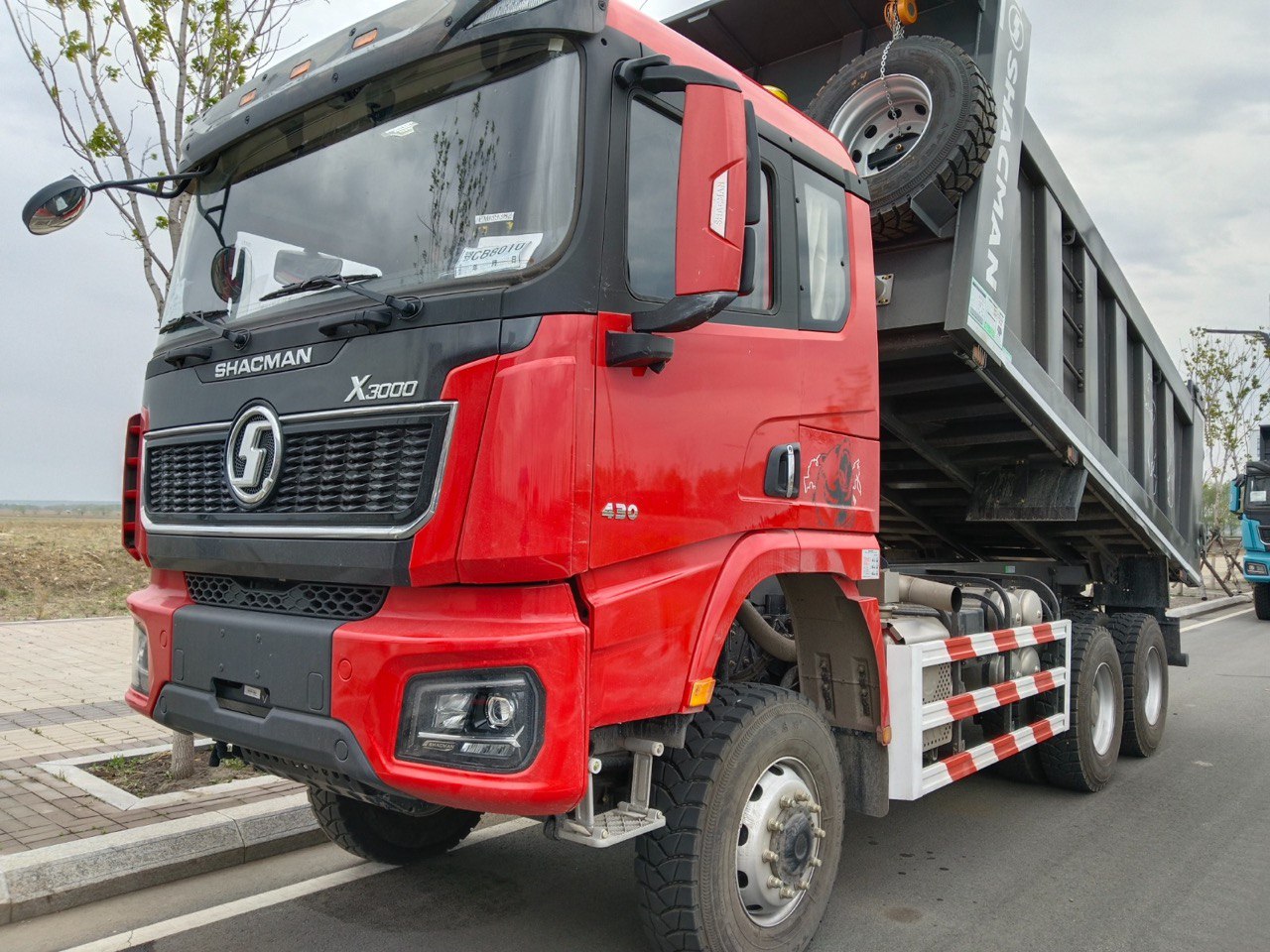 САМОСВАЛ SHACMAN Х3000 6х6, 430 л.с., РЕСТАЙЛИНГ
