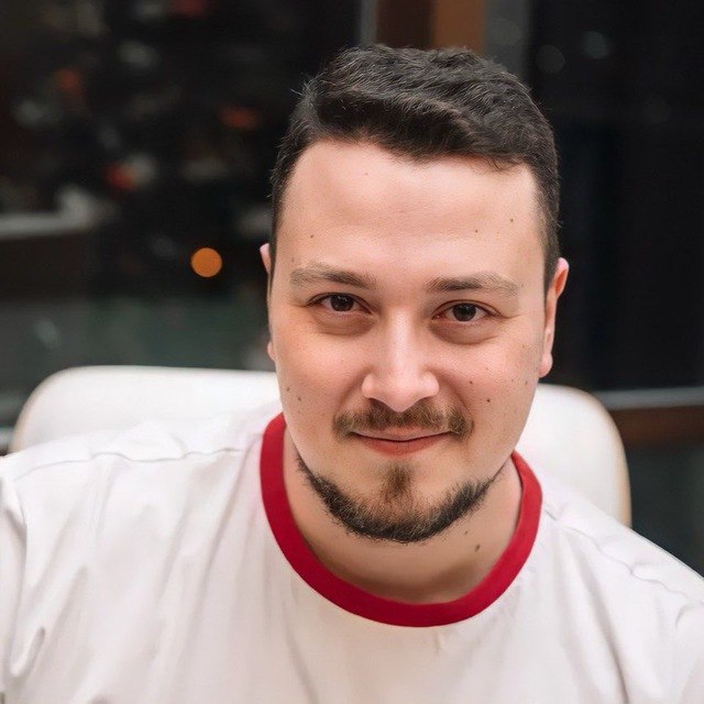Арсений Гинали