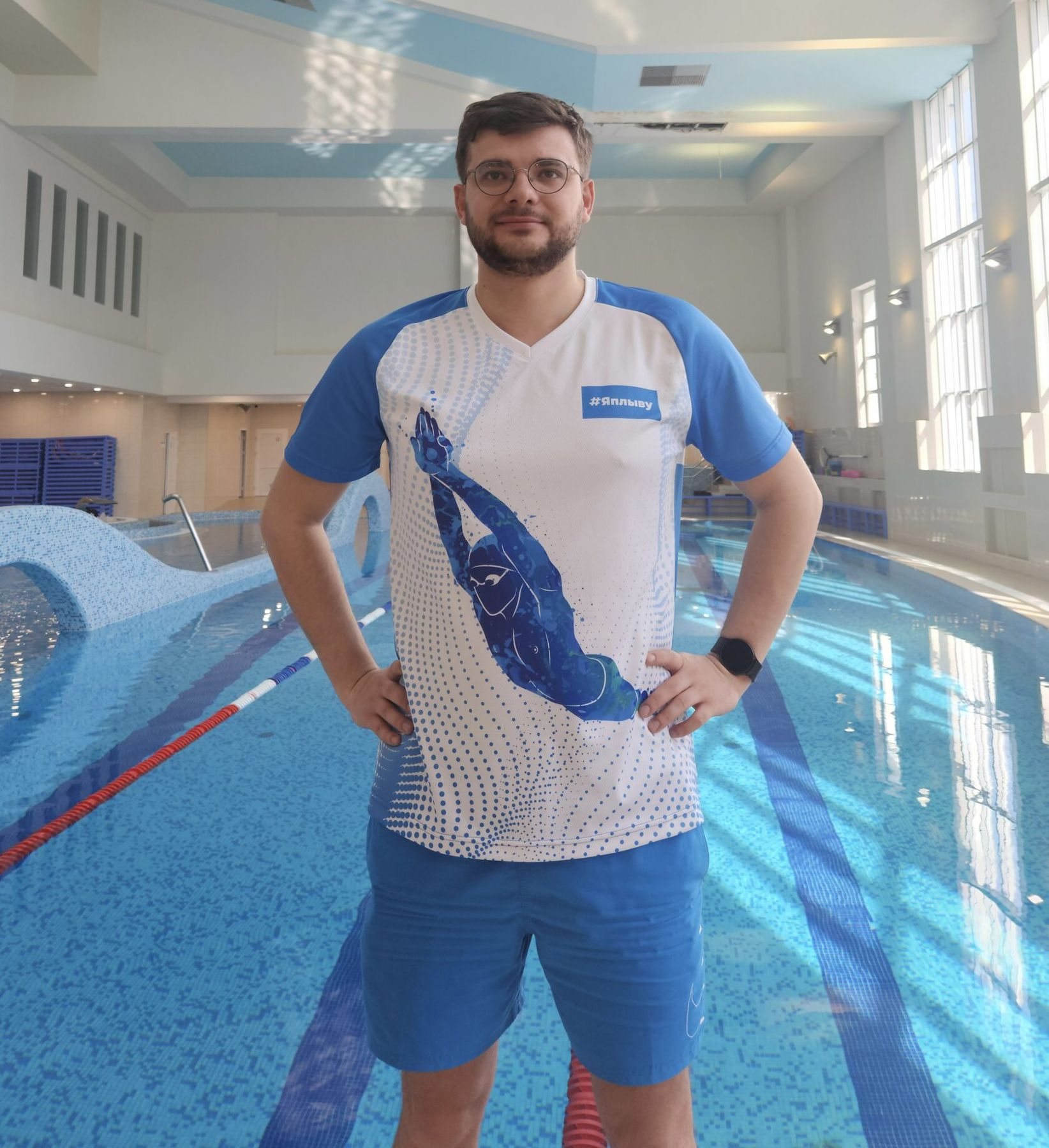 Святослав Хмельницкий у бассейна