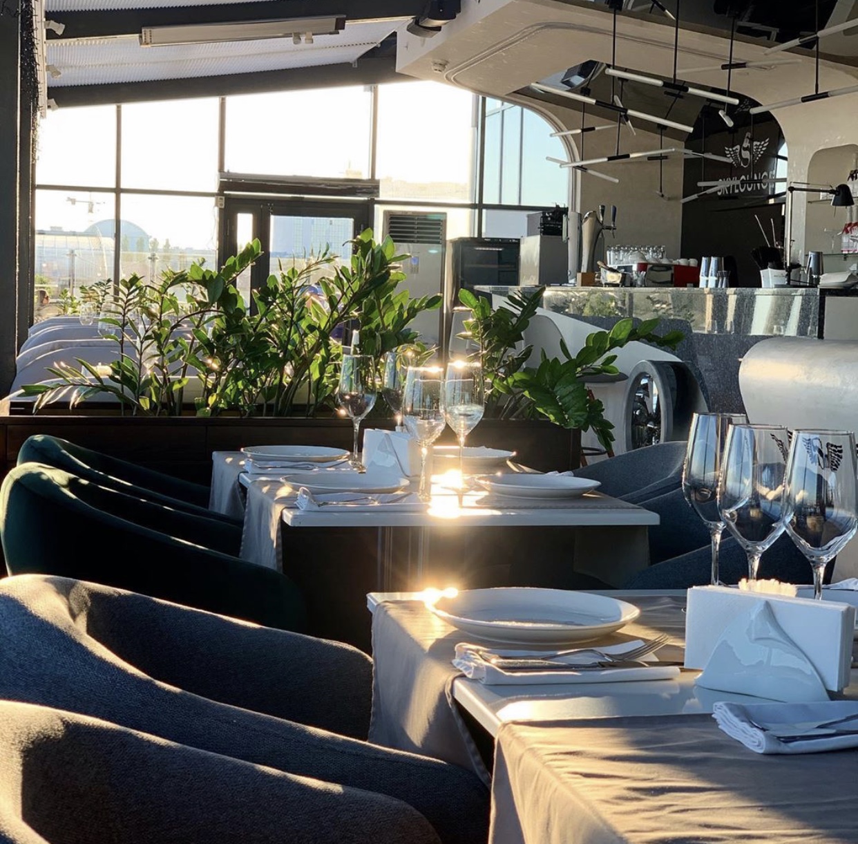 Лаунж-бар в Уфе с панорамным видом на город – Sky Lounge