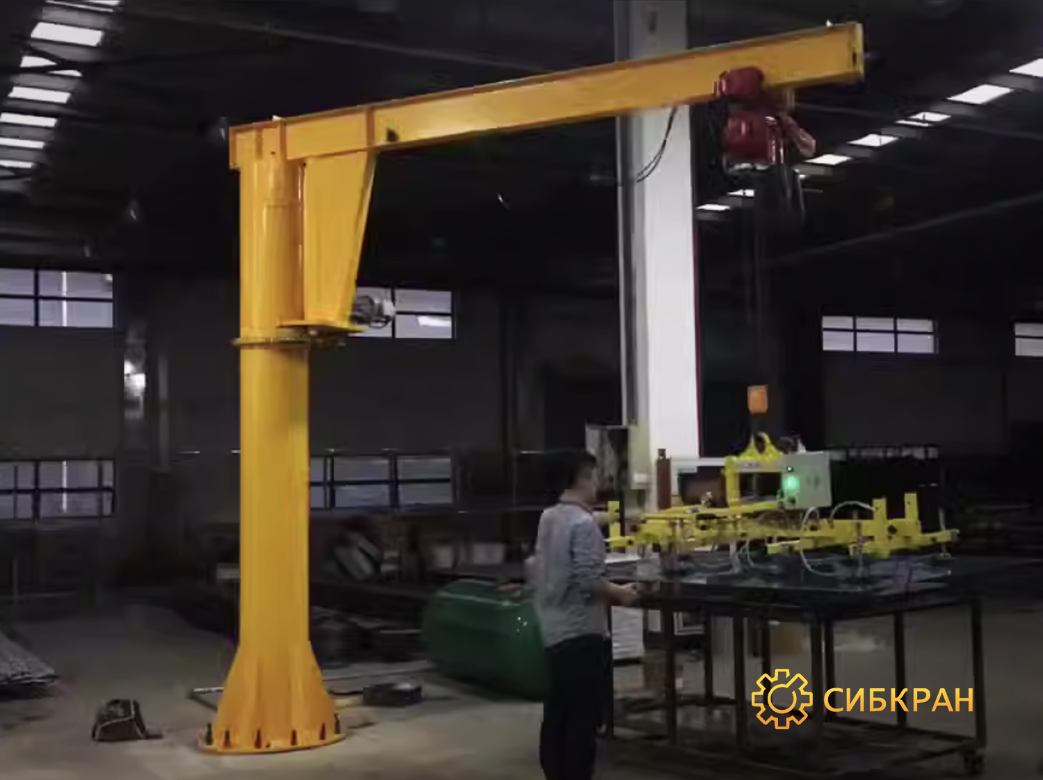 Установка консольного крана на колонне 0,5 тонны, 4 метра в Красноярске