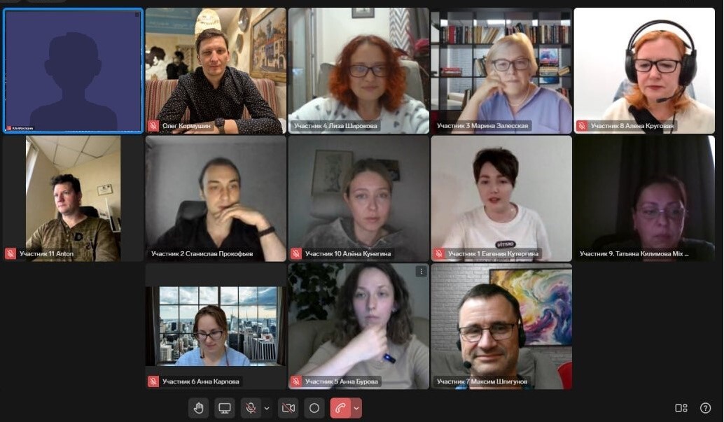 Участники знакомятся на Research Dating Day