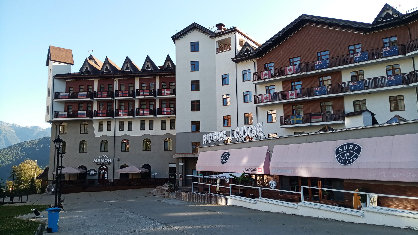 Сочи Роза Хутор Riders Lodge