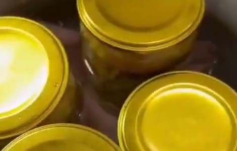 Приготовление маринованных кабачков колечками на зиму: шаг 6