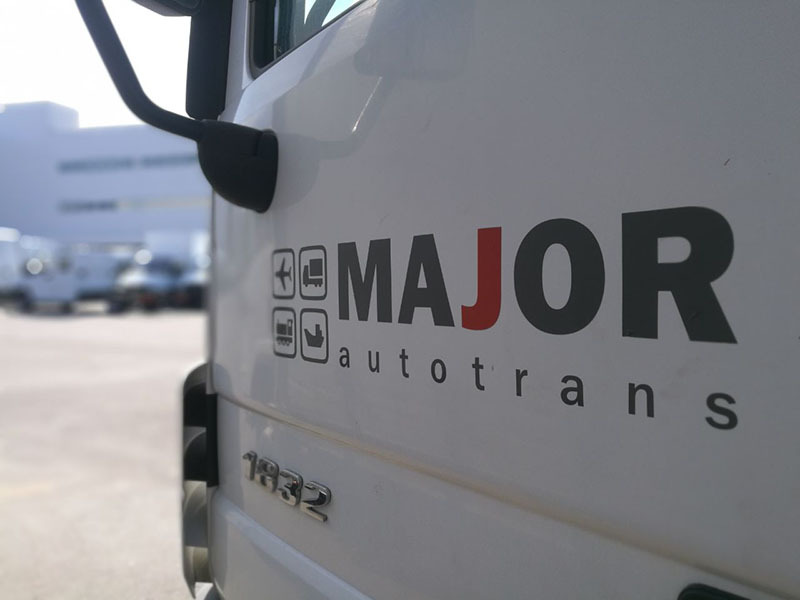Тягач Major Auto Trans