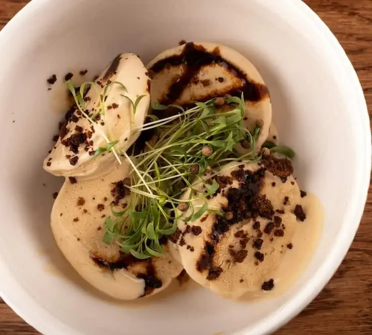 Мороженое с бородинским хлебом