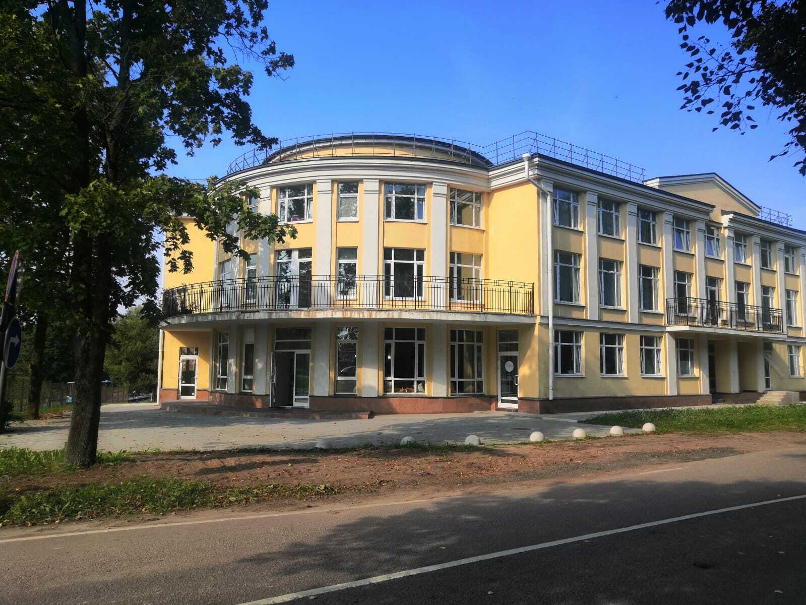 Объект в Петергофе, Фабричная 3