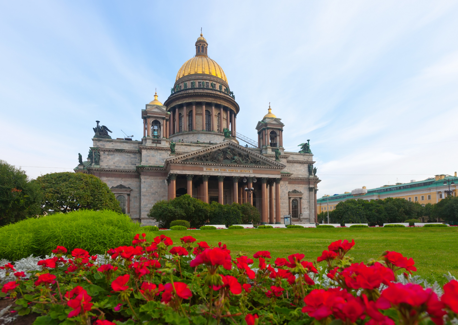 Исаак собор в Санкт Петербурге леса