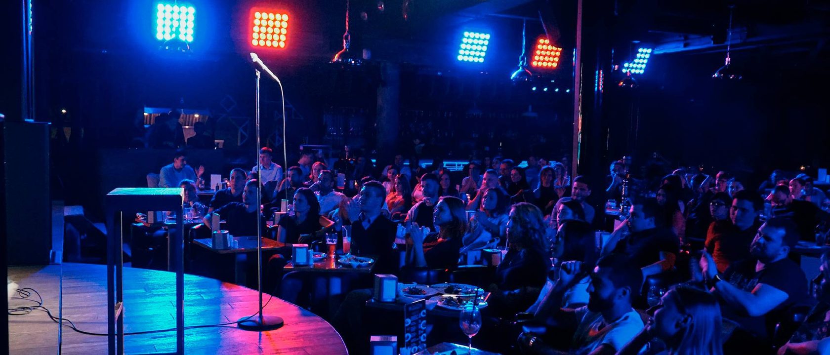 Stand up moscow. Стендап Арбат 21. Концертный зал Stand up Club. Stand up Club #1 новый Арбат. Stand-up Club № 1 - Stand-up Club № 1. большой зал ,.