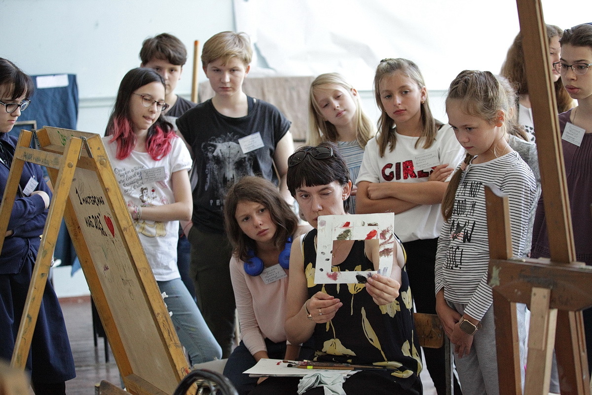 Art school. Московская художественная школа при Российской Академии художеств. МАХЛ рах художественная школа. Художественная школа при Академии художеств в Москве. Московская Центральная школа при Академии художеств.