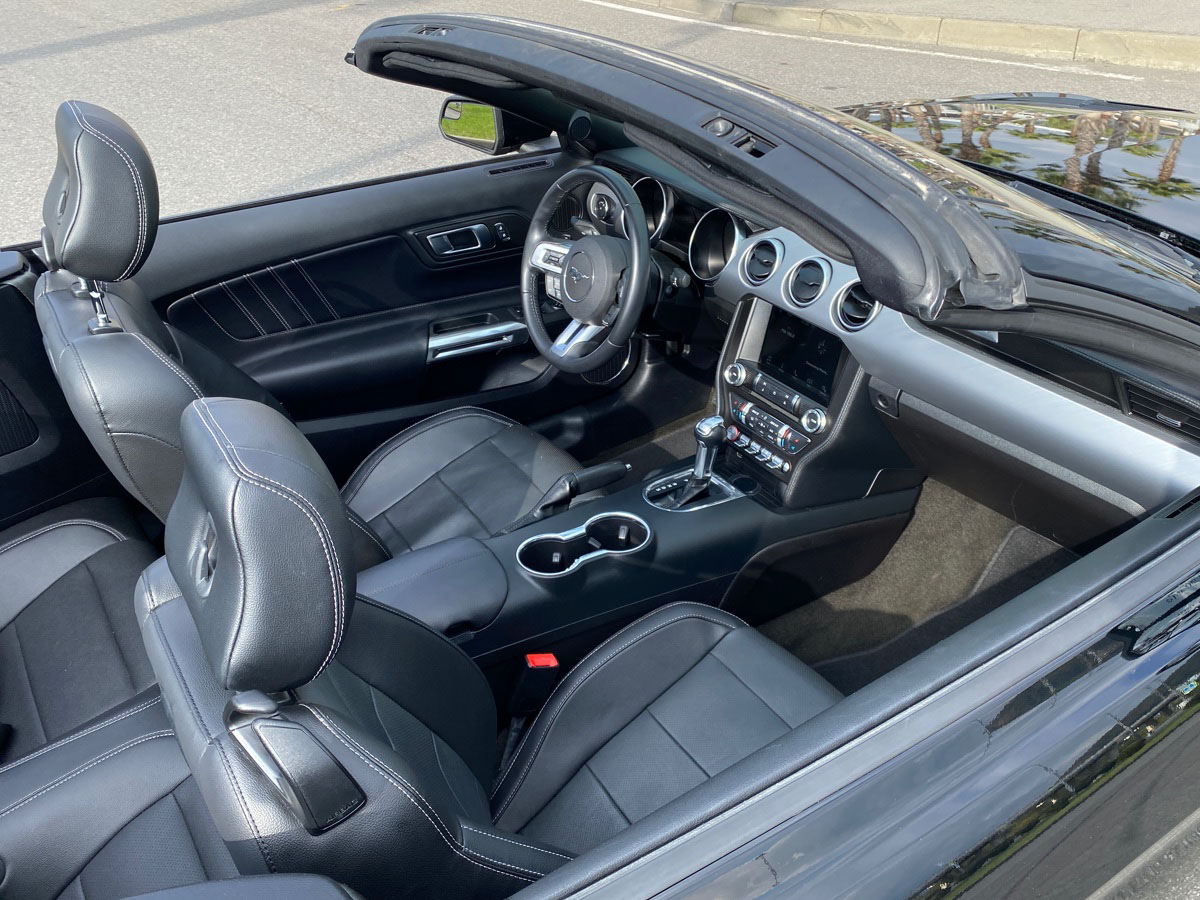 2013 BMW 650 Cabrio Interior