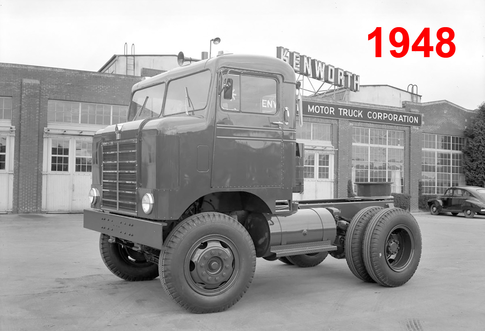 МАРКЕ «KENWORTH» 100 ЛЕТ