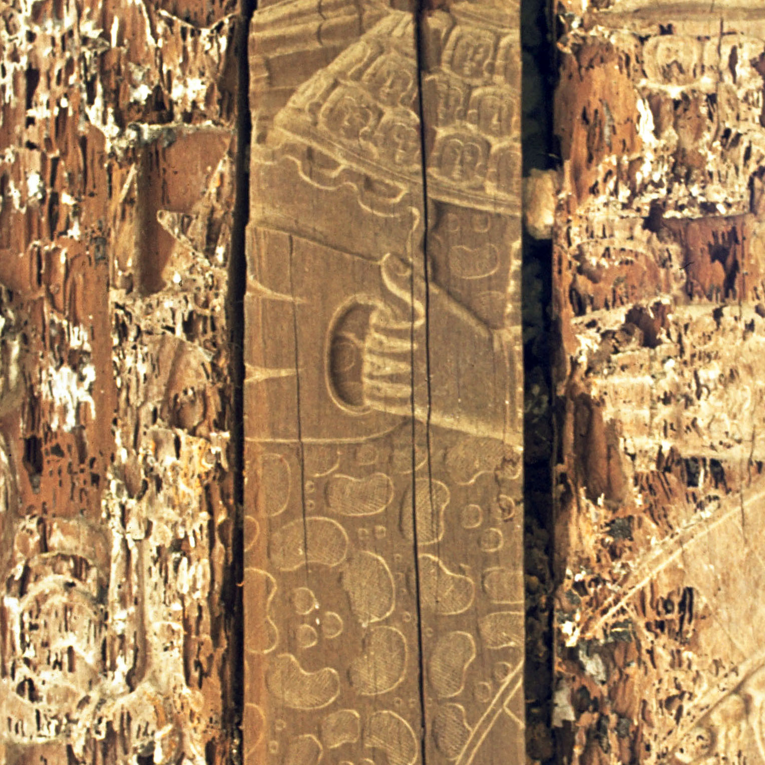 Рельеф из Храма жреца-ягуара. Тикаль.