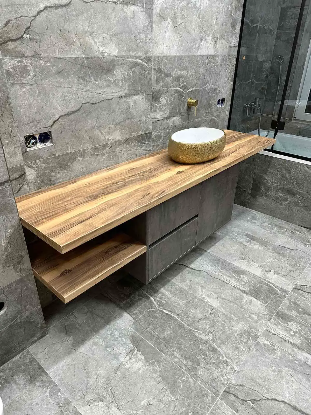 Ванная комната на заказ в Сургуте, мебель для ванной комнаты