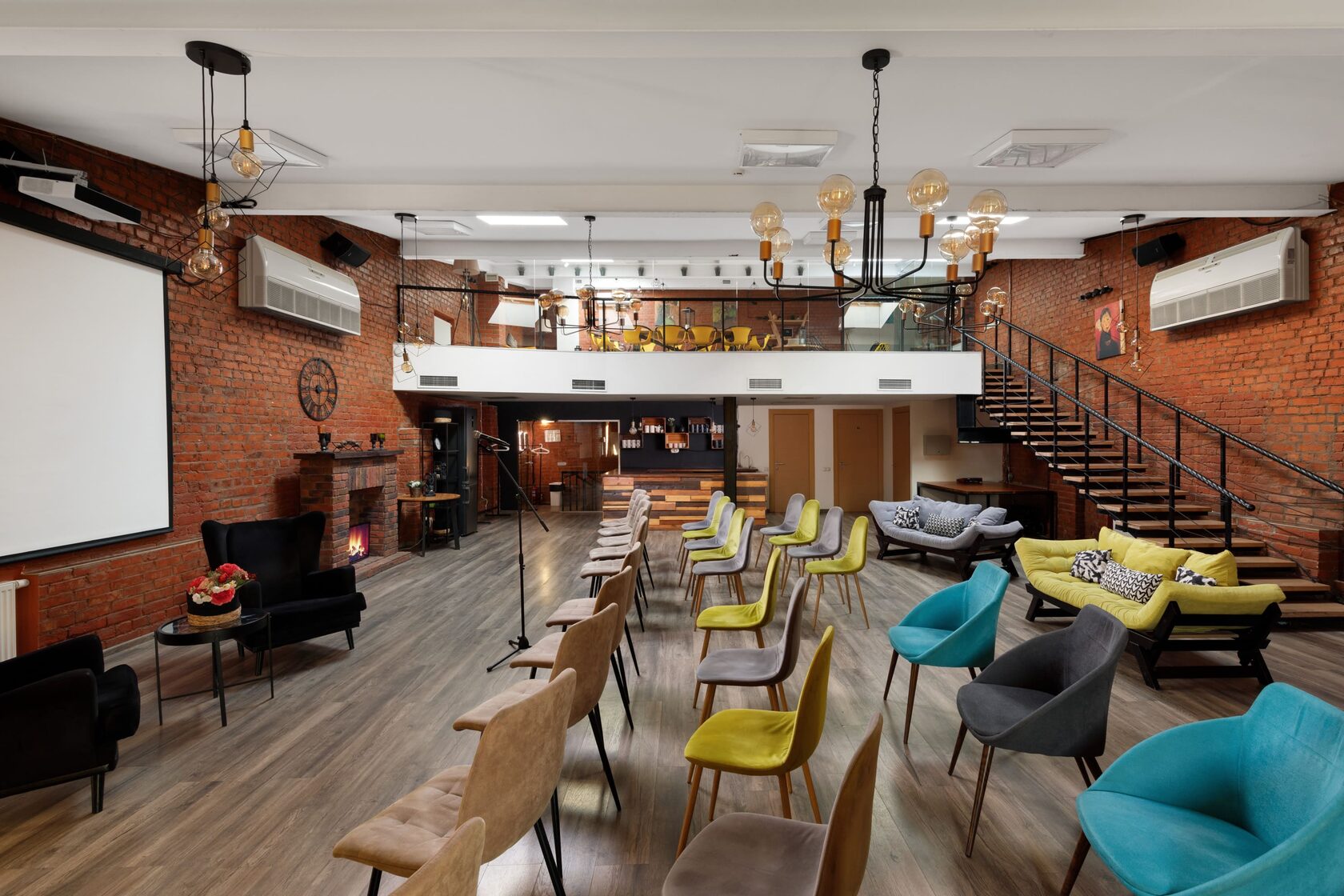 Аренда лофта в Москве для мероприятий и вечеринки | Снять лофт недорого