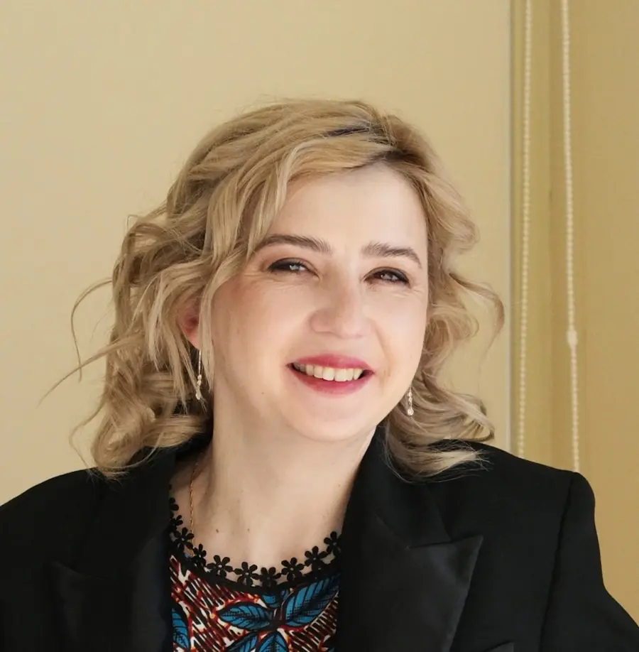 Елена Мельник