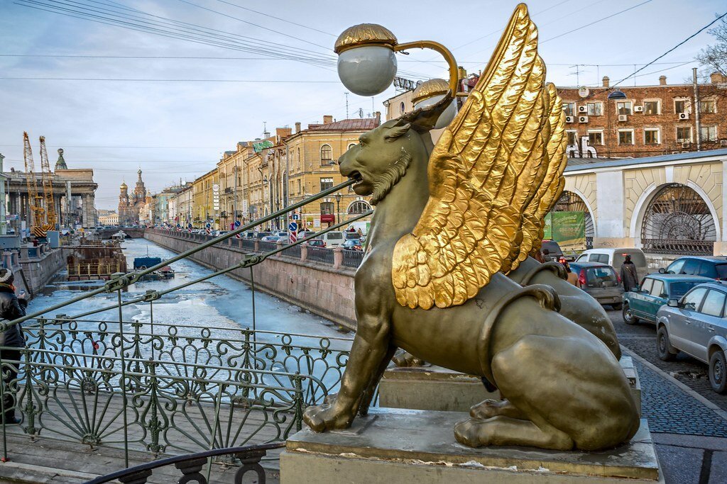 Мост с грифонами в санкт петербурге