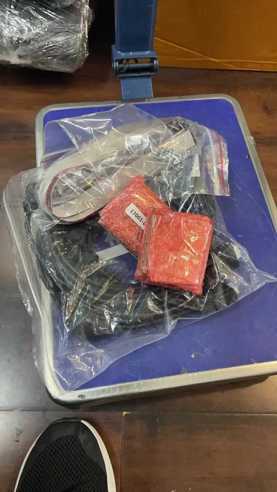 Материалы для швейного производства