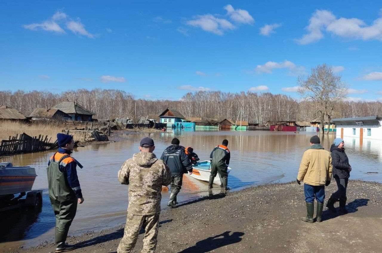 Эвакуировали 30 человек