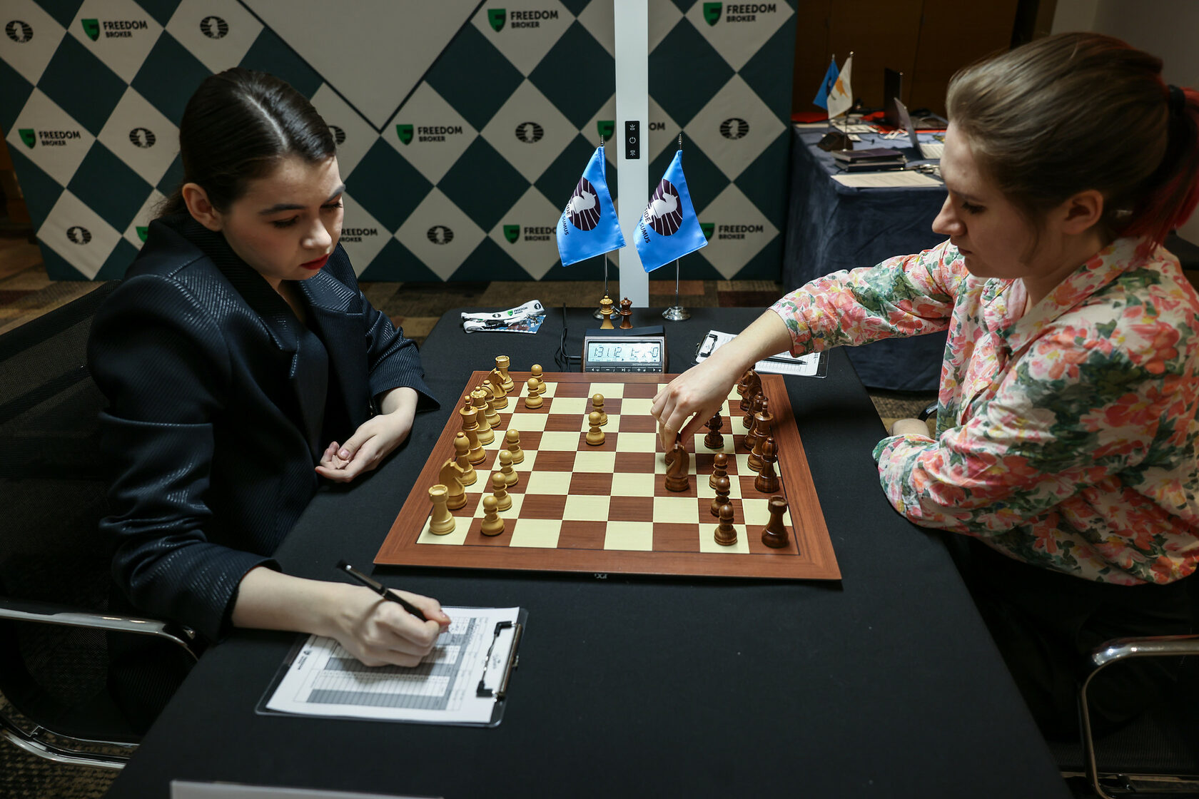 WGP Round 5: Dzagnidze wins; Goryachkina and Dronavalli still lead