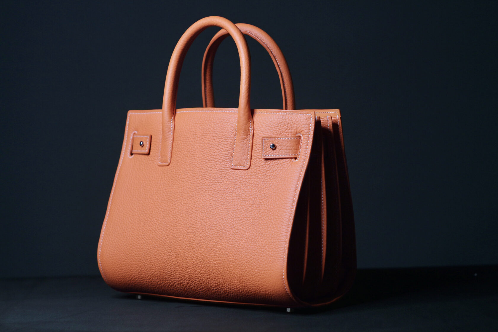 Женская сумка из натуральной кожи ручной работы — индивидуальный пошив в VLKV