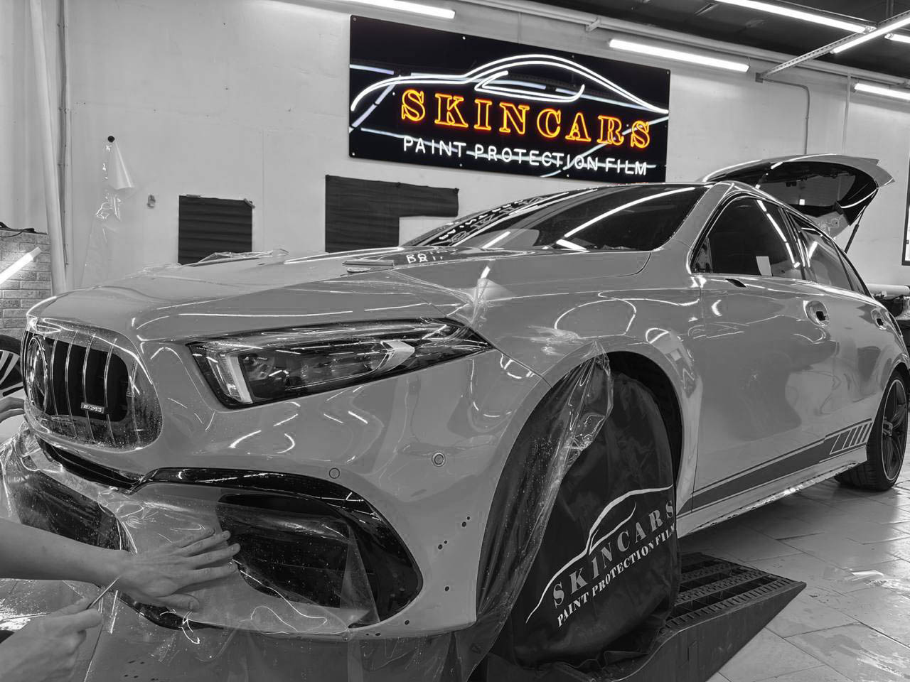 Матовый полиуретан на авто. Skincars. Skincars. Skincars пленка для сайта. Логотип skincars пленка svg.